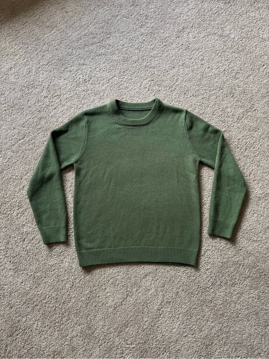 None Other - Men’s Large Green Sweater, Amazing Condition, No Flaws At All